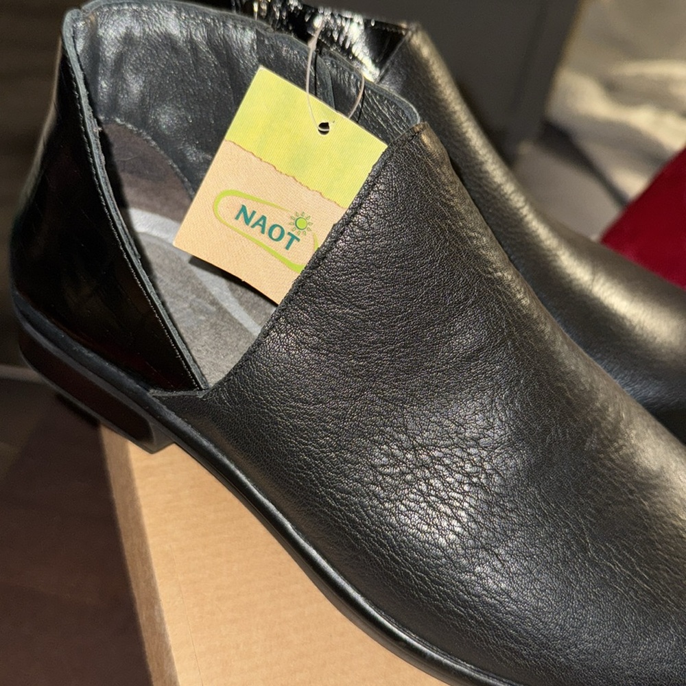 Naot Bayamo Leather Booties ๐ - Picture 8 of 9